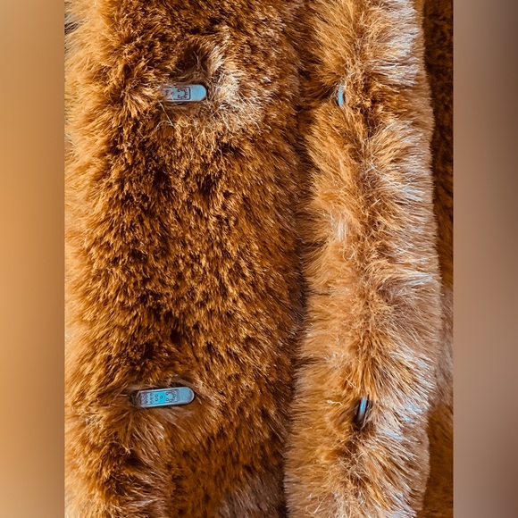 Soft Surroundings NWOT Lenai Faux Fur Vest Copper Rust Size Medium - Picture 7 of 9